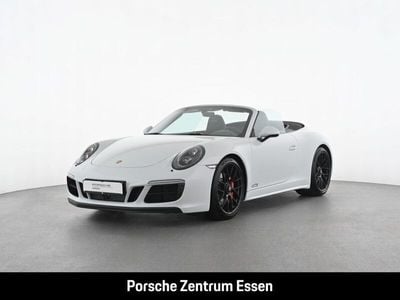 Porsche 911 Carrera 4 GTS