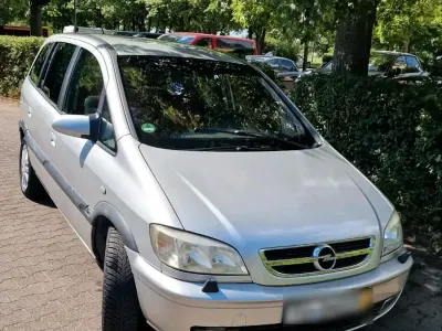 Gebraucht Opel Zafira 125 PS (91 kW) 2003 Silber Van / Kleinbus