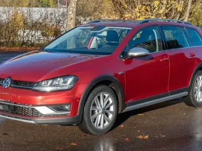 Gebraucht VW Golf Alltrack 184 PS (135 kW) 2016 Rot Kombi