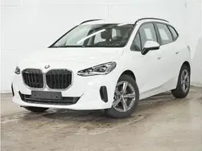 Gebraucht BMW 220 Active Tourer 170 PS (125 kW) 2025 Weiß (alpinweiss iii) Van / Kleinbus