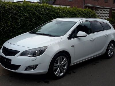 gebraucht Opel Astra Sports Tourer Innovation 2.0 CDTI Autom.