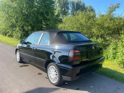 Gebraucht VW Golf 66 PS (48 kW) 1995 Schwarz Cabrio