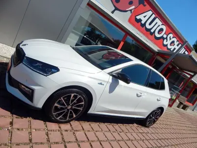 Gebraucht Skoda Fabia Monte Carlo 150 PS (110 kW) 2024 Weiß Kleinwagen