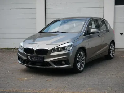 Gebraucht BMW 218 Active Tourer Sport Line 150 PS (110 kW) 2014 Silber Van / Kleinbus