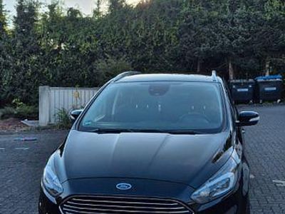 Schwarz Gebraucht 2019 Ford S-MAX Titanium Van / Kleinbus | 17.500 € (Etwas zu teuer)