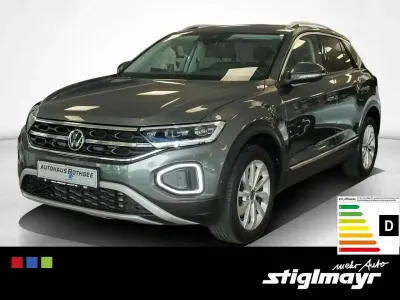 Gebraucht VW T-Roc Style 150 PS (110 kW) 2024 Indiumgrau metallic SUV