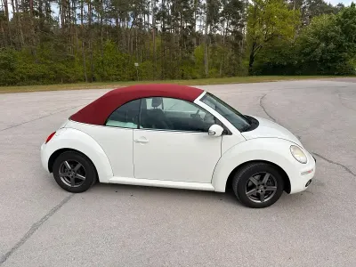 Gebraucht VW New Beetle Cabriolet 150 PS (110 kW) 2007 Andere farben Cabrio