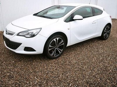 Gebraucht Opel Astra GTC Sport 140 PS (102 kW) 2013 Weiß Kleinwagen