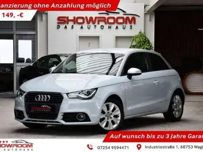 Używany Audi A1 Attraction 105 KM (77 kW) 2011 Niebieski Hatchback