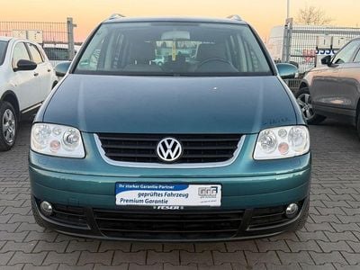 Grün Gebraucht 2005 VW Touran Highline Van / Kleinbus | 6.399 € (Teuer)