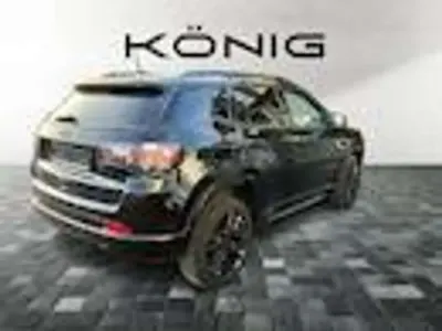 Gebraucht Jeep Compass Altitude 131 PS (96 kW) 2023 Black clear coat SUV