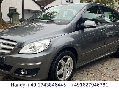 Gebraucht Mercedes B180 109 PS (80 kW) 2008 Mountaingrau Van / Kleinbus