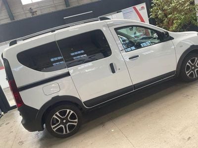 Usata Dacia Dokker Celebration 116 CV (85 kW) 2018 Nero Monovolume