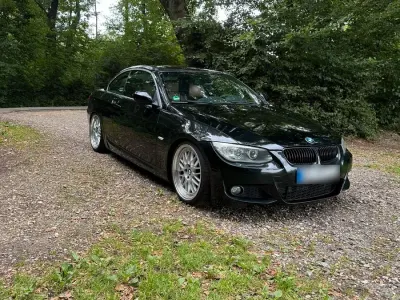 Gebraucht BMW 330 Cabriolet M Sport 245 PS (180 kW) 2010 Schwarz Cabrio