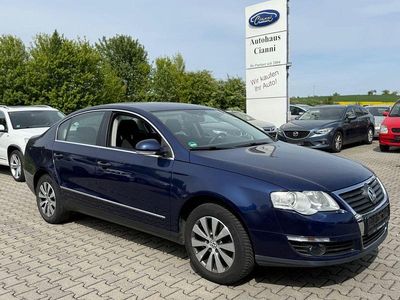Second-hand VW Passat 102 CP (75 kW) 2009 Albastru Berlinǎ