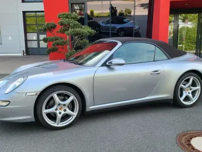 Usata Porsche 911 Carrera 4 Cabriolet 325 CV (239 kW) 2006 Argento Cabrio