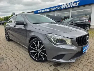 Gebraucht Mercedes CLA200 Shooting Brake AMG 156 PS (114 kW) 2016 Grau Kombi
