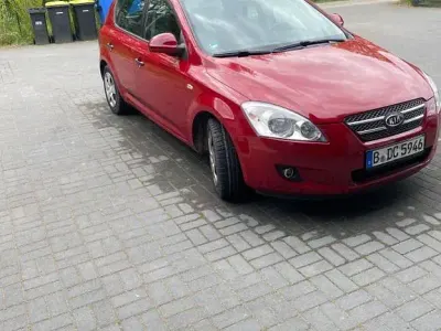 Gebraucht Kia Ceed EX 116 PS (85 kW) 2007 Rot Kleinwagen