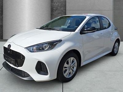 Lunar white Neu 2025 Mazda 2 Center-Line Limousine | 21.980 € (Fairer Preis)