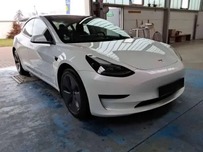 Brugt Tesla Model 3 Standard Range Plus 208 kW (283 HK) 2021 Hvid Sedan