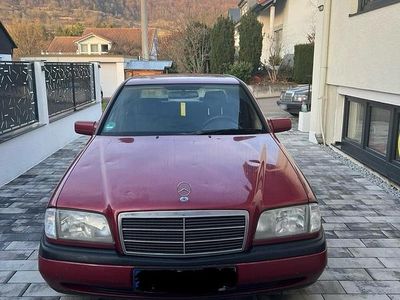 Gebraucht Mercedes C180 120 PS (88 kW) 1994 Rot Limousine