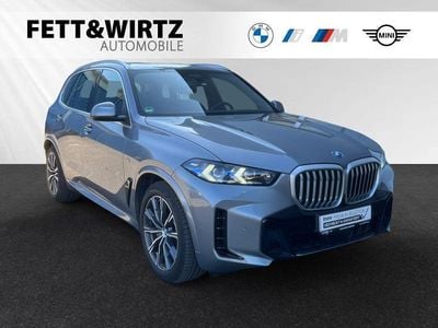 Skyscraper grau metallic Gebraucht 2024 BMW X5 M Sport SUV | 78.900 € (Superpreis)