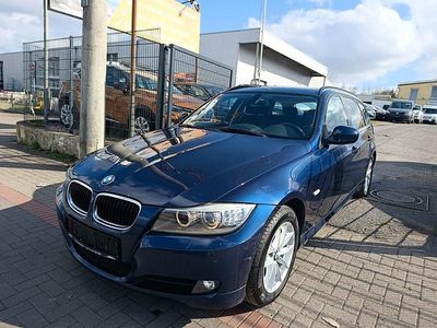 Gebraucht BMW 320 Comfort Edition 184 PS (135 kW) 2011 Blau Kombi