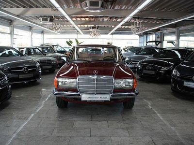 Rot Gebraucht 1977 Mercedes 280 Limousine | 13.850 €