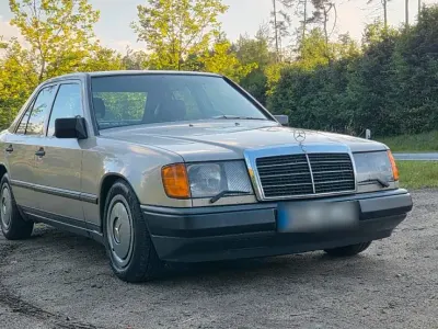 Gebraucht Mercedes 200 72 PS (52 kW) 1988 Limousine