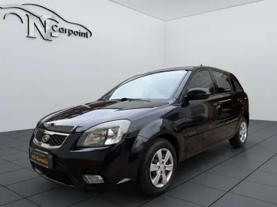 Gebraucht Kia Rio Spirit 75 PS (55 kW) 2011 Schwarz Limousine
