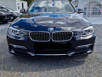 Gebraucht BMW 320 Luxury Line 184 PS (135 kW) 2014 Schwarz Kombi