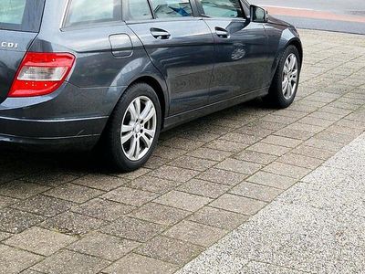 Gebraucht Mercedes C200 136 PS (100 kW) 2010 Grau Kombi