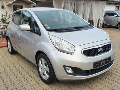 Gebraucht Kia Venga FIFA World Cup Edition 125 PS (91 kW) 2014 Kirunasilber met. Kleinwagen