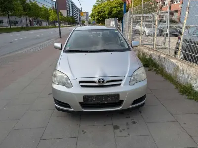 Brugt Toyota Corolla 97 HK (71 kW) 2005 Sølv Hatchback