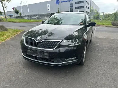 Gebraucht Skoda Rapid Clever 110 PS (80 kW) 2019 Schwarz Kleinwagen