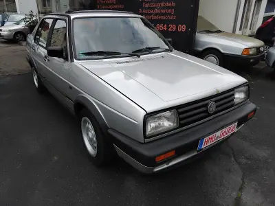 Używany VW Jetta 90 KM (66 kW) 1992 Srebrny Sedan/Limuzyna