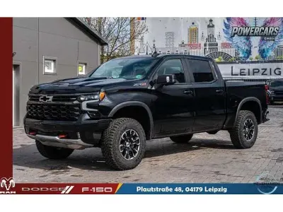Neu Chevrolet Silverado 426 PS (313 kW) 2026 Schwarz SUV
