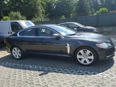 Gebraucht Jaguar XF 211 PS (155 kW) 2011 Schwarz Limousine