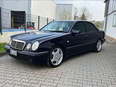 Second-hand Mercedes E420 Avantgarde 279 CP (205 kW) 1996 Mov Berlinǎ