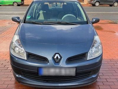 Gebraucht Renault Clio II 111 PS (81 kW) 2006 Grau Limousine