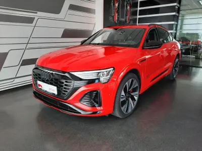 Gebraucht Audi Q8 Sportback e-tron S-Line 300 kW (408 PS) 2025 Rot SUV