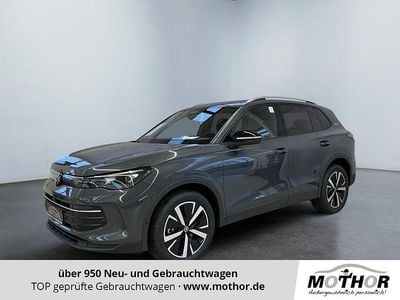 Delfingrau metallic Neu 2025 VW Tiguan Life SUV | 39.029 € (Superpreis)