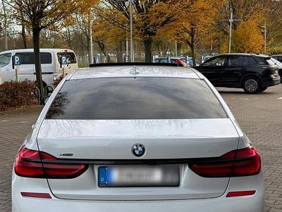 BMW 730
