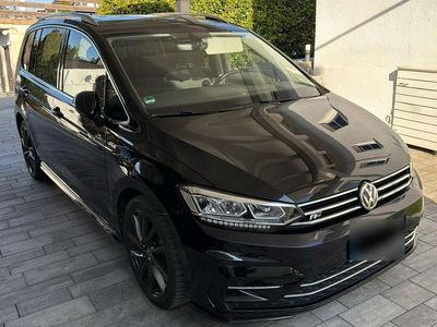Gebraucht VW Touran Highline 150 PS (110 kW) 2019 Schwarz Van / Kleinbus