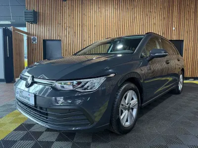 Gebraucht VW Golf VIII Life 150 PS (110 kW) 2023 Uranograu Kombi