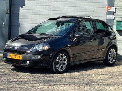 Second-hand Fiat Punto Evo Racing 84 CP (61 kW) 2012 Negru Hatchback