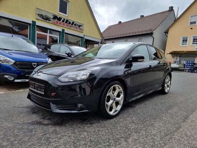 gebraucht Ford Focus ST 2,0 EcoBoost PDC+BLUETOOTH+8-FACH