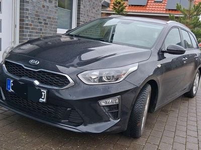 Schwarz Gebraucht 2020 Kia Ceed Sportswagon Kombi | 12.699 € (Superpreis)