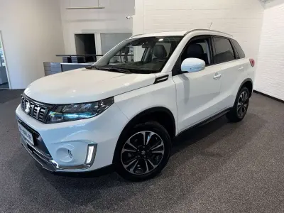 Usata Suzuki Vitara Comfort+ 116 CV (85 kW) 2024 Bianco SUV