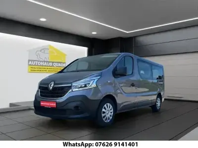 Gebraucht Renault Trafic Life 120 PS (88 kW) 2020 Grau Van / Kleinbus